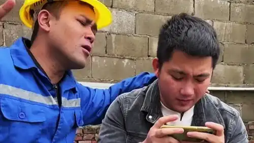 农村搞笑对牛弹琴
