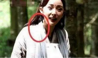 三生三世搞笑穿帮镜头,杨幂你在干嘛呢尴尬了

