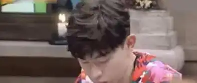 邓伦参加综艺节目随口说出四个字,何炅吴磊听后爆笑入戏太深
