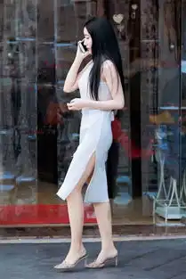 街拍人到中年,丰满的女人更有韵味,性感撩人
