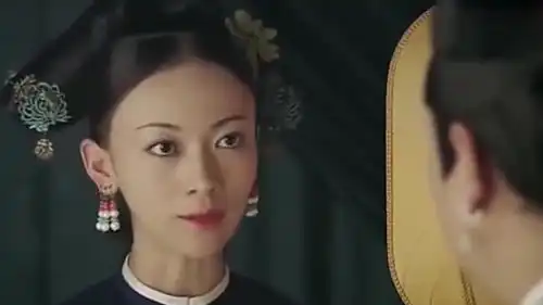 叶天士被璎珞化妆成宫女,造型太搞笑