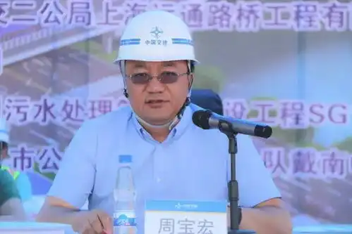 视频现场精彩互动戴南镇中交二公局举行安全实战演练
