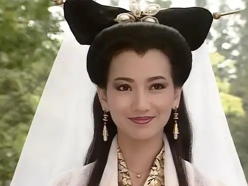 赵雅芝一生最恨两个女人,一个跟她抢男人,一个曝光她的婚外情

