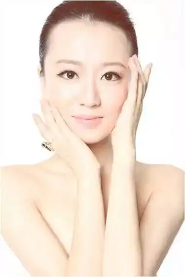 婆婆嫌媳妇长得丑,要她整成旺夫脸
