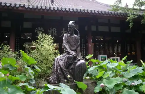 什么样的土壤能让三国领导人种下的桂花树茁壮成长
