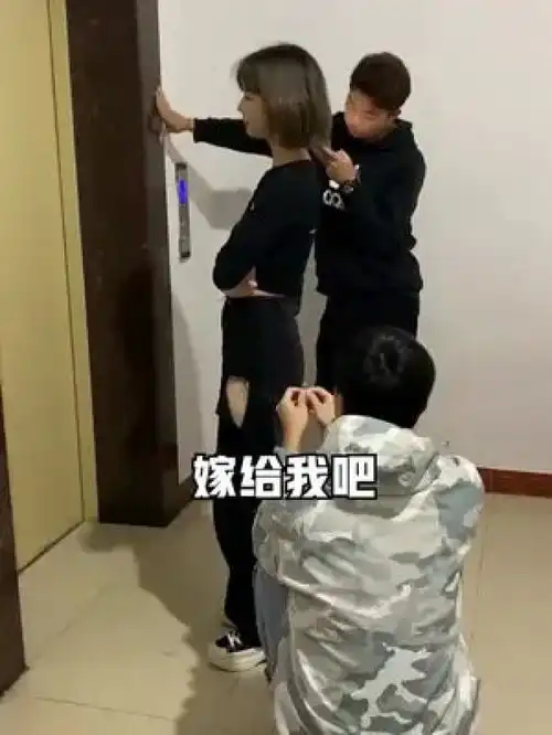 搞笑剧反转剧家庭搞笑尴尬
