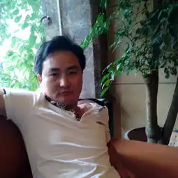 何龙波资料照片贵州贵阳征婚交友
