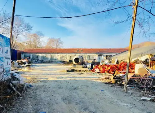 年入30万不要,他带着村民把穷山沟折腾成东北最美雪村
