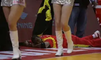 爆笑的体坛尴尬瞬间姚明不幸被舔,麦迪你看哪呢
