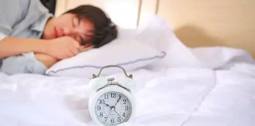 更年期女性失眠怎么办中医1个食疗方,或能轻松赶跑失眠
