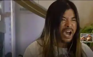 抖音最火面筋哥如今正式出道,没想到以前被韩红叫骂滚
