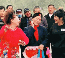 gif搞笑趣图我看到的是仇恨的目光,真是太可怕了
