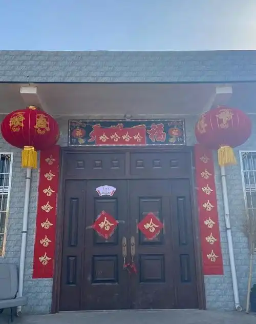 兔年搞笑春联大赏太有才了,要笑死在本届网友的家门口

